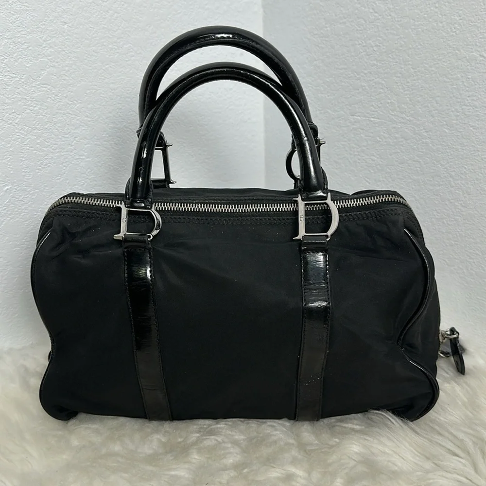 💯 Authentic Dior Handbag🍀 - Picture 5 of 17